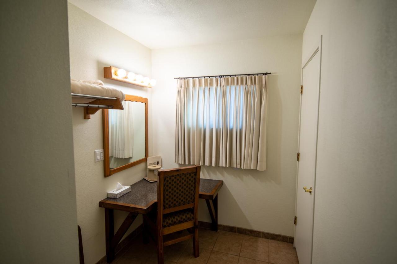 Reeds Lodge Springerville Buitenkant foto